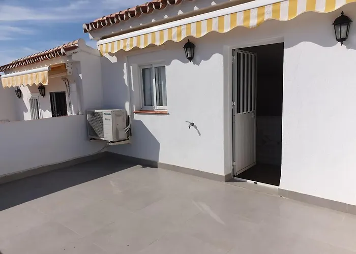 別荘 Hacienda 36 Menyber ネルハ